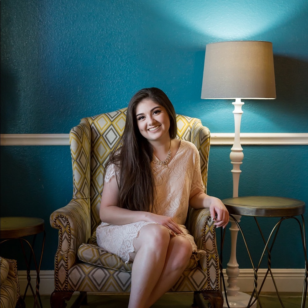 Meet your Posher, Ashley